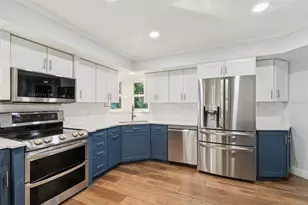 9545 135th St, Seminole, FL 33776 - Photo 9