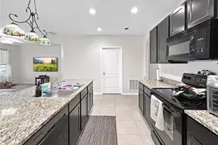 4411 Lindever Ln, Palmetto, FL 34221 - Photo 7