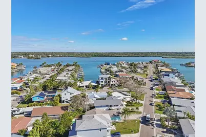 216 176th Avenue E, Redington Shores, FL 33708 - Photo 55