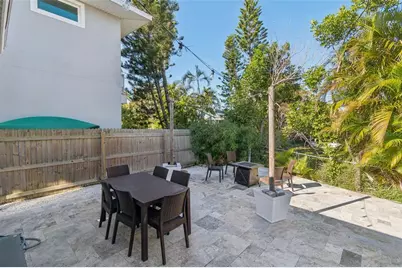 216 176th Avenue E, Redington Shores, FL 33708 - Photo 47