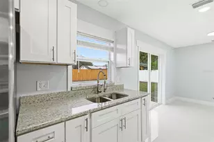 915 Maydell Dr, Tampa, FL 33619 - Photo 9