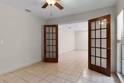 8208 La Serena Drive, Tampa, FL 33614 - Photo 11