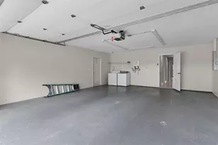 8208 La Serena Dr, Tampa, FL 33614 - Photo 15