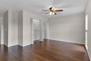 8208 La Serena Dr, Tampa, FL 33614 - Photo 7