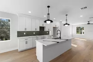 4208 W Carmen St, Tampa, FL 33609 - Photo 17