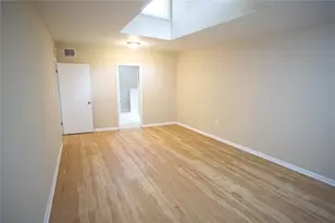 1424 E Park Cir, Tampa, FL 33604 - Photo 9