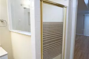 1424 E Park Cir, Tampa, FL 33604 - Photo 11