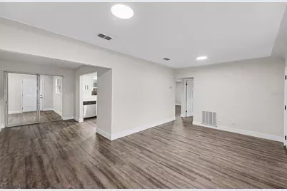 2560 Queensboro Avenue S, Saint Petersburg, FL 33712 - Photo 19