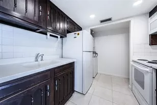 634 Edgewater Dr, Dunedin, FL 34698 - Photo 15