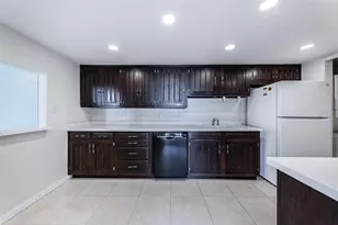 634 Edgewater Dr, Dunedin, FL 34698 - Photo 13