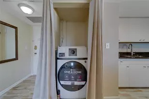 880 Mandalay Ave, Clearwater Beach, FL 33767 - Photo 19