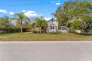 13627 13th St, Dade City, FL 33525 - Photo 7