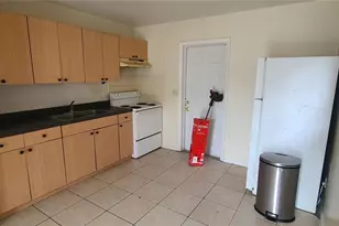 1109 E Seneca Ave, Tampa, FL 33612 - Photo 3