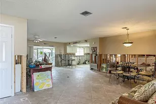 1011 SE 4th Ave, Crystal River, FL 34429 - Photo 5