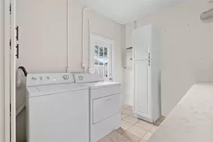 755 43rd Street N, Saint Petersburg, FL 33713 - Photo 23