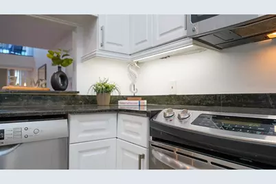 301 2nd Street N #14, Saint Petersburg, FL 33701 - Photo 13
