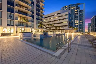 301 1st St S, Saint Petersburg, FL 33701 - Photo 33