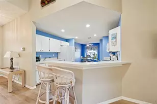 2215 Olive Branch Dr, Sun City Center, FL 33573 - Photo 7