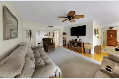 3035 Countryside Boulevard #16B, Clearwater, FL 33761 - Photo 7