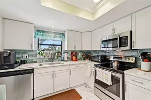 1601 Layton Ct, Sun City Center, FL 33573 - Photo 15