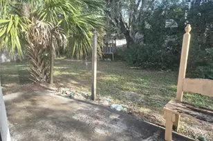 23300 Dover Dr, Land O Lakes, FL 34639 - Photo 7