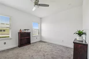 7024 Bradbury Cir, Wesley Chapel, FL 33545 - Photo 11