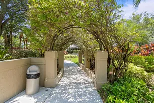 328 Inner Harbour Cir, Tampa, FL 33602 - Photo 57