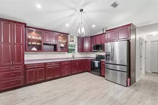 2620 49th Ave N, Saint Petersburg, FL 33714 - Photo 13