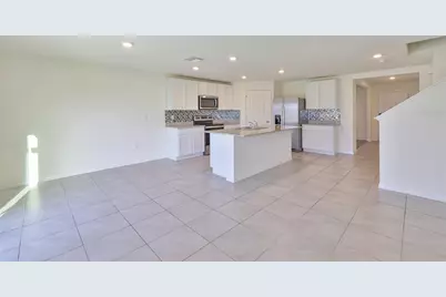 12159 Kingsley Trail, Parrish, FL 34219 - Photo 11