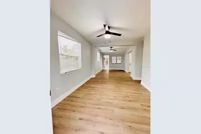 2837 18th Avenue N, Saint Petersburg, FL 33713 - Photo 3