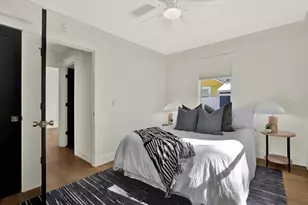 310 20th Ave S, Saint Petersburg, FL 33705 - Photo 11