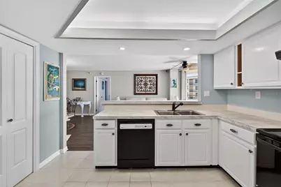 690 Island Way #911, Clearwater Beach, FL 33767 - Photo 17