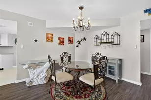 690 Island Way, Clearwater Beach, FL 33767 - Photo 7