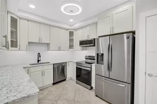 1 Beach Dr SE, Saint Petersburg, FL 33701 - Photo 11