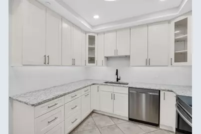 1 Beach Drive SE #1910, Saint Petersburg, FL 33701 - Photo 13