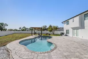 16107 Pebblebrook Dr, Tampa, FL 33624 - Photo 39