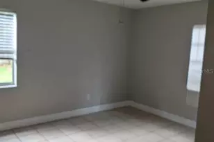 303 E Hydrangia St, Tampa, FL 33612 - Photo 11