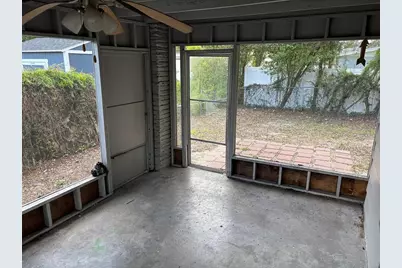 303 E Hydrangia Street, Tampa, FL 33612 - Photo 13