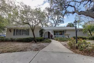 511 Crystal Beach Ave, Crystal Beach, FL 34681 - Photo 39