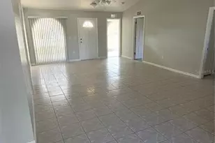 1040 Heron Ct, Poinciana, FL 34759 - Photo 5