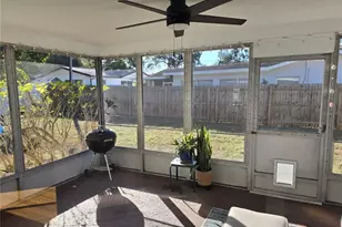 1649 Souvenir Dr, Clearwater, FL 33755 - Photo 7