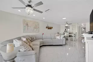 427 Boca Ciega Point Blvd N, Saint Petersburg, FL 33708 - Photo 25