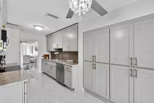 427 Boca Ciega Point Blvd N, Saint Petersburg, FL 33708 - Photo 15