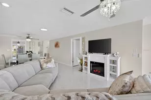 427 Boca Ciega Point Blvd N, Saint Petersburg, FL 33708 - Photo 25