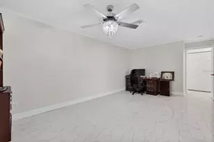 427 Boca Ciega Point Blvd N, Saint Petersburg, FL 33708 - Photo 37