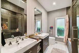 9805 Compass Point Way, Tampa, FL 33615 - Photo 47