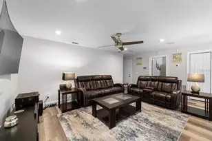 4424 Waltham Dr, Tampa, FL 33634 - Photo 7