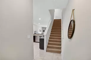 4732 White Sanderling Ct, Tampa, FL 33619 - Photo 27