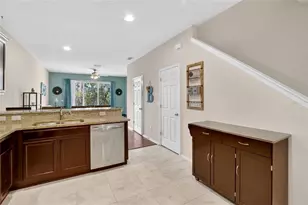 4732 White Sanderling Ct, Tampa, FL 33619 - Photo 13