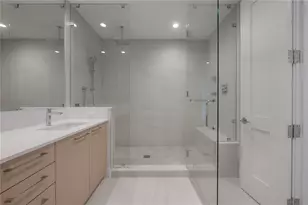 275 1st Ave S, Saint Petersburg, FL 33701 - Photo 39